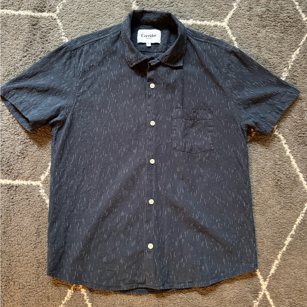 Corridor Navy Blue Short Sleeve Button Down Navy Blue Mens Large